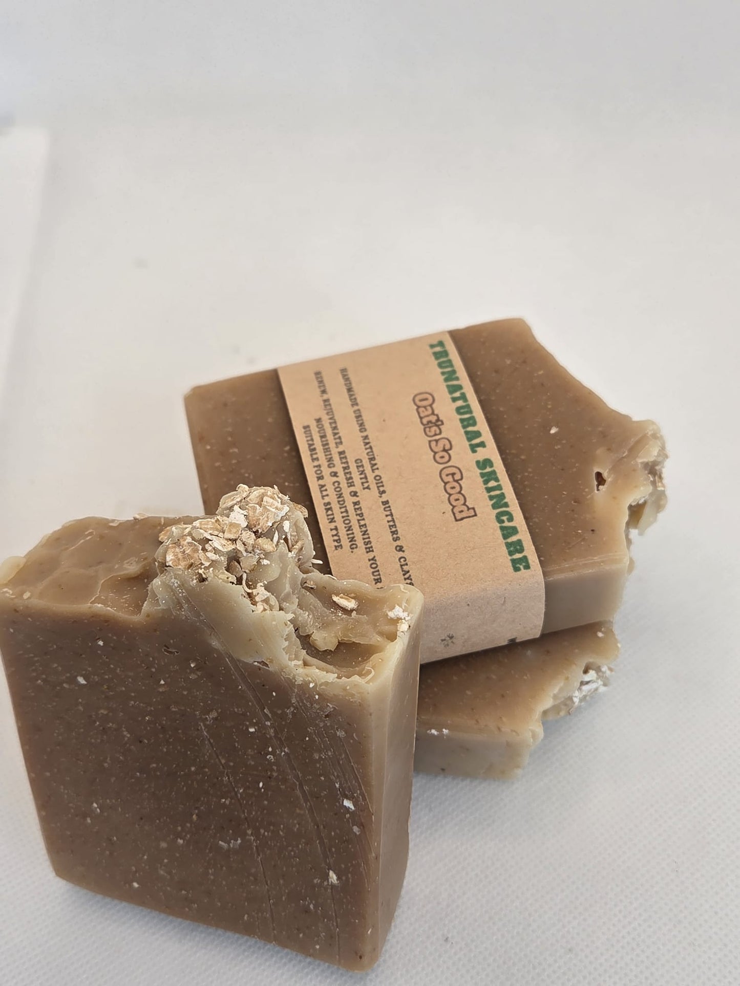 Trunatural skincare Oats so good soap bar with honey, coconut milk scented with jasmine essential oil, shea butter olive cocoa butter coconut sweet vegan Hydrating Cleansing Skin Repair Skincare handmade natural sensitive