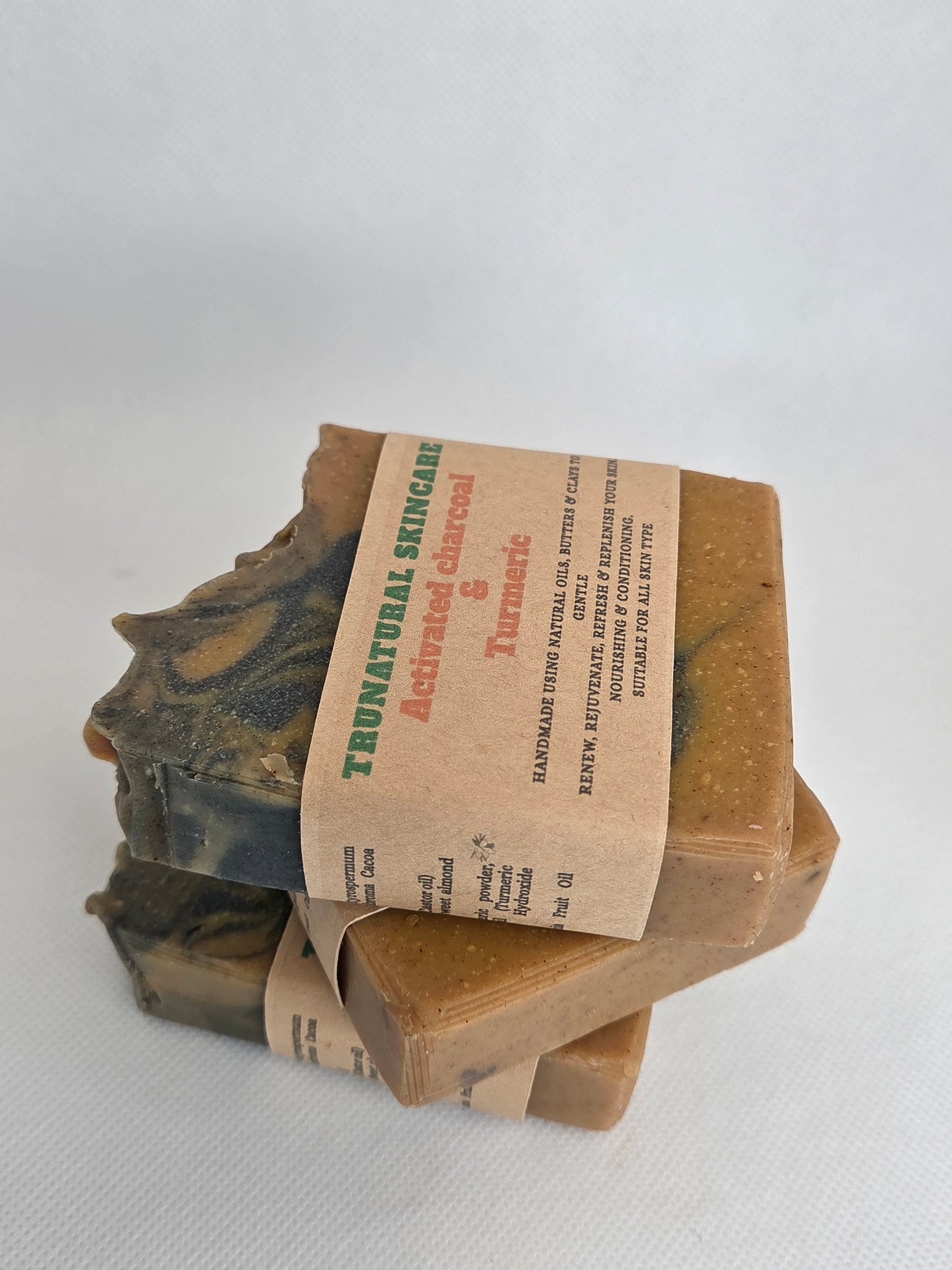 Activated charcoal & Turmeric soap bar Hydrating Dry Skin Sensitive Skin Alcohol Free Soothing All Skin Types Oil Control Silicone Free Organic Hydrating Scented Unscented
