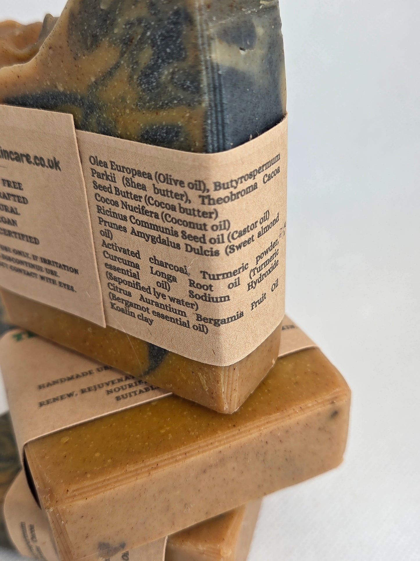 Activated charcoal & Turmeric soap bar Hydrating Dry Skin Sensitive Skin Alcohol Free Soothing All Skin Types Oil Control Silicone Free Organic Hydrating Scented Unscented